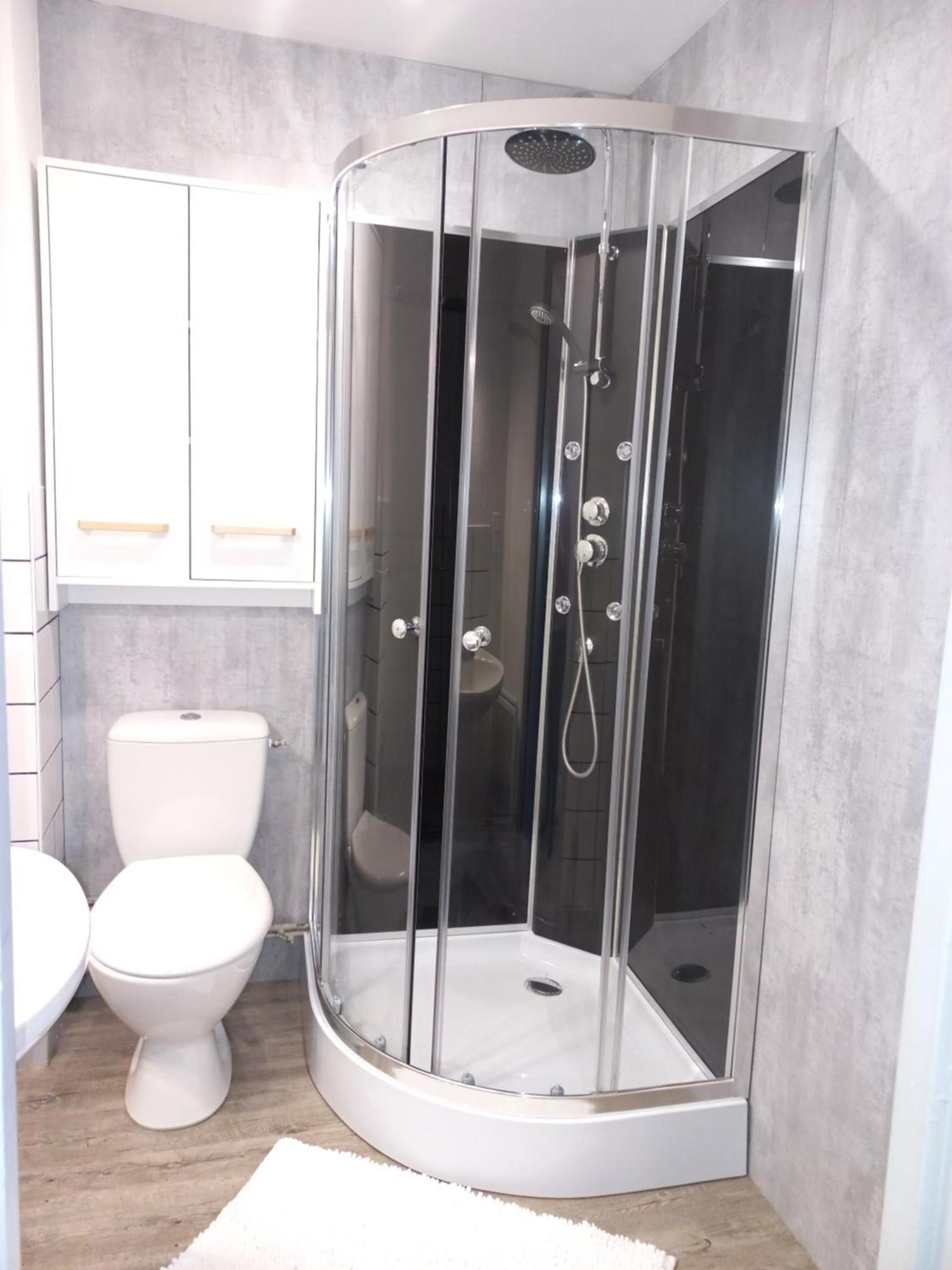 Appartement Les Iris, Au Calme, Proche Du Centre เรเมียร์มอง ภายนอก รูปภาพ